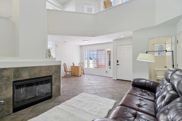 Image 4 of 34 For 1716 Promenade Circle