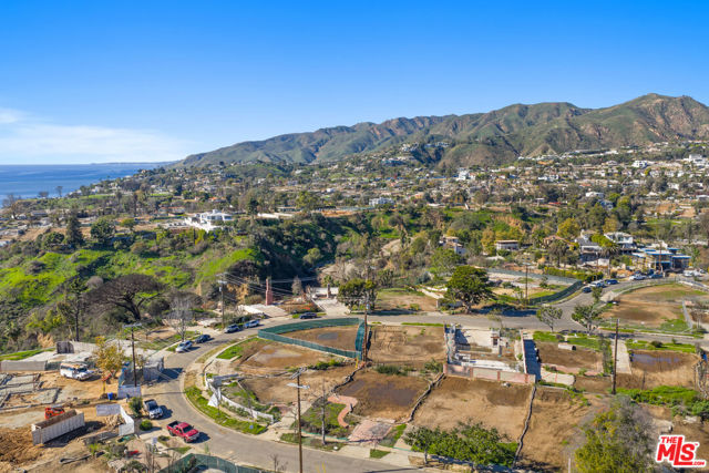 Drew Fenton | 525 Muskingum Place Pacific Palisades CA | MLS: 7524499 Drew Fenton | 525 Muskingum Place Pacific Palisades CA | MLS: 7524499