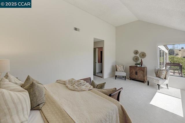 3244 Terra Granada Dr, Walnut Creek CA: https://media.crmls.org/mediaz/4f7979d3-a9ed-404f-9995-e6cf32dca1c3.jpg