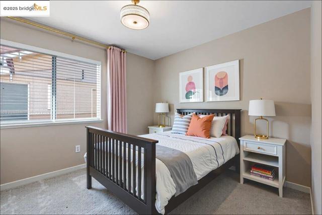 1003 Linda Vista Way, Rio Vista CA: https://media.crmls.org/mediaz/4f7b68b8-bdd4-490e-b770-9a81dc99059a.jpg