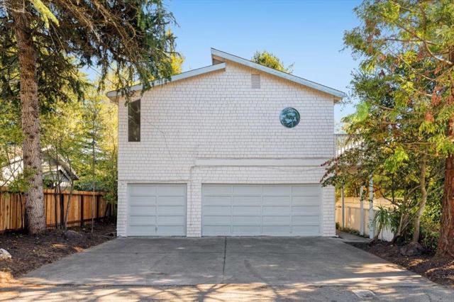105 Sea Terrace Way, Aptos CA: https://media.crmls.org/mediaz/4f7c257e-07ea-44ef-831a-b92f353ba9ad.jpg