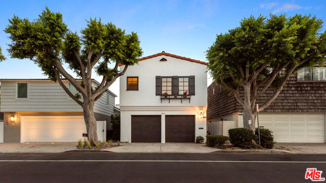 1305 Balboa Boulevard, Newport Beach, California 92661, 3 Bedrooms Bedrooms, ,3 BathroomsBathrooms,Single Family Residence,For Sale,Balboa,24421685