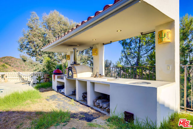 Image 10 of 13 For 232 Saddlebow Road