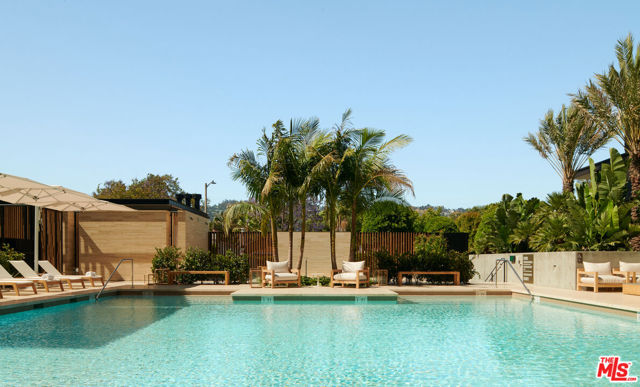 8899 Beverly Boulevard, West Hollywood CA: https://media.crmls.org/mediaz/4f7ecd1b-15d4-40b9-9eb2-f2388534378b.jpg