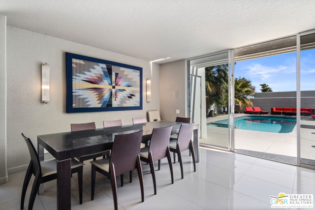 770 N Girasol Court, Palm Springs CA: https://media.crmls.org/mediaz/4f7f1332-2dff-43c4-a366-7c517a2deefe.jpg