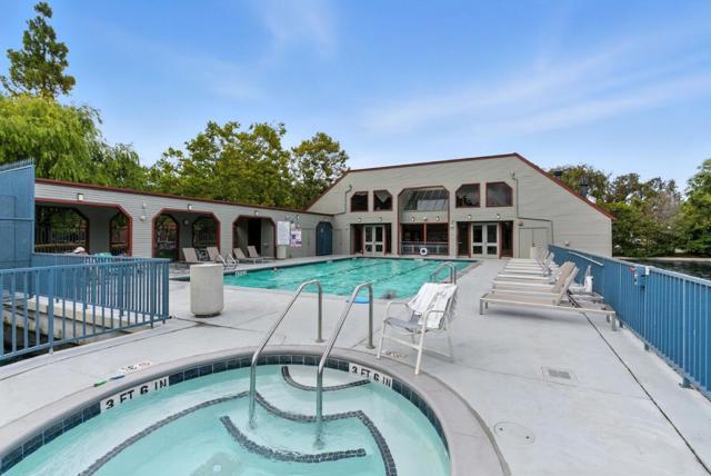914 Shoreline Drive, San Mateo CA: https://media.crmls.org/mediaz/4f7f21a8-3fc9-4995-8dbe-acbe6691bb90.jpg
