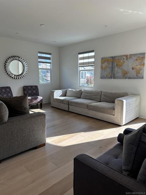 8005 Chalet Ln, Garden Grove CA: https://media.crmls.org/mediaz/4f7f8728-910d-488f-99df-024ad20ab090.jpg