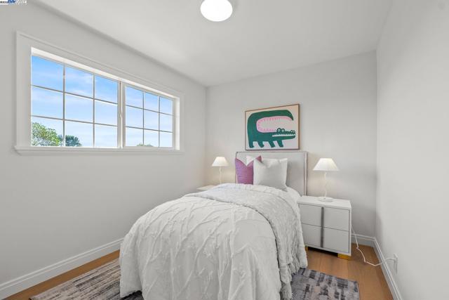 7574 Birkdale Dr, Newark CA: https://media.crmls.org/mediaz/4f7fccdb-ad79-4391-af39-875d8eb0cd40.jpg