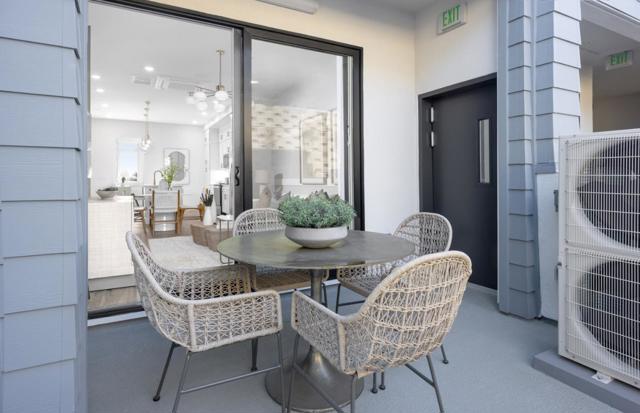 2419 Willow Drive, San Mateo CA: https://media.crmls.org/mediaz/4f8271c1-4a3f-4f6f-882a-9d8a874095c9.jpg