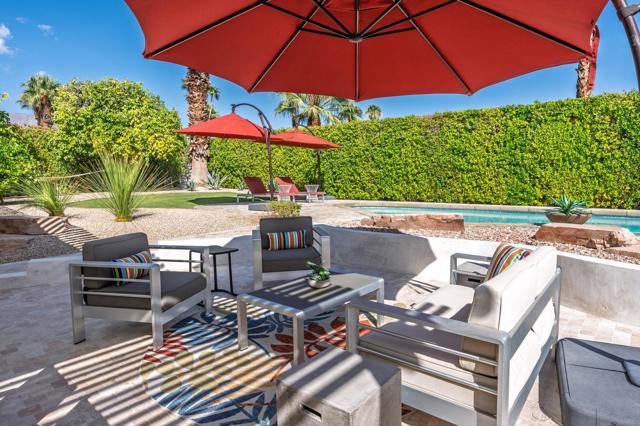 2210 E Calle Papagayo, Palm Springs, CA 92262