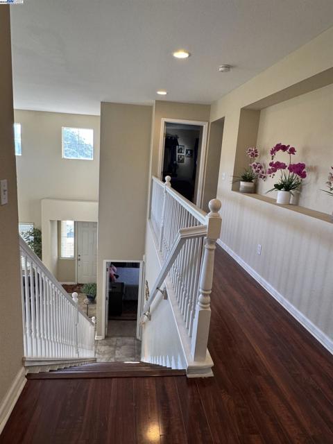 10342 Mono Ct, Stockton CA: https://media.crmls.org/mediaz/4f84d419-651d-4507-bb55-e6499bfb2be3.jpg