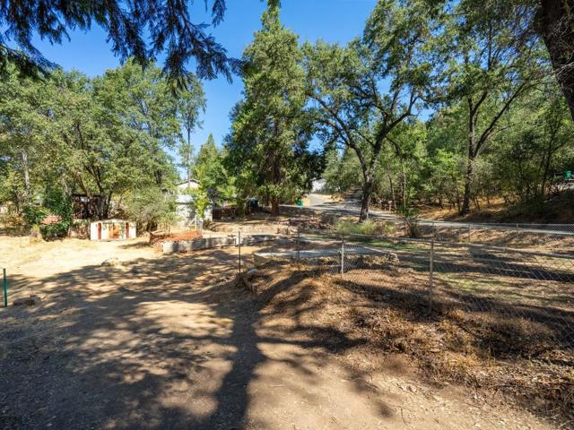 2784 Tunnel Street, Placerville CA: https://media.crmls.org/mediaz/4f85ece2-d815-4b33-9562-20eee846cd4a.jpg