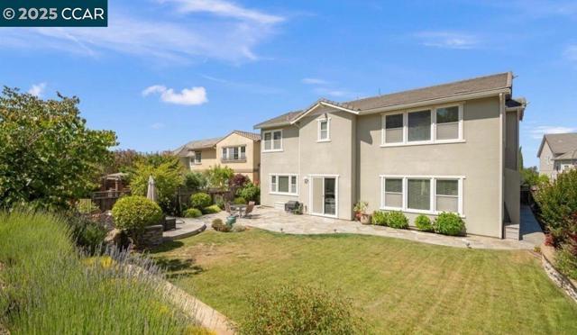 130 Arundel Dr, Hayward CA: https://media.crmls.org/mediaz/4f85fe59-1b27-4489-85f4-4dae493c334f.jpg