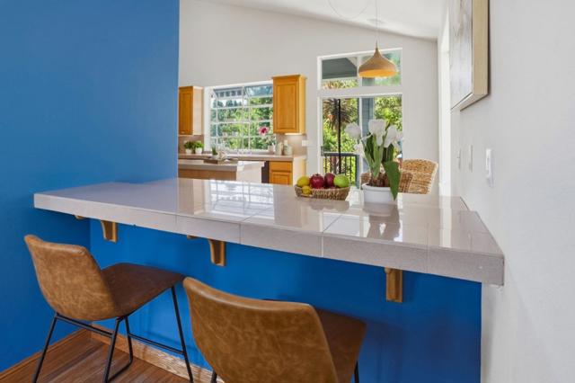 24035 Stage Stop Way, Los Gatos CA: https://media.crmls.org/mediaz/4f86044a-51c8-4384-9704-ef69d9360580.jpg