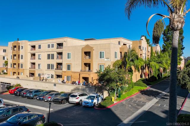 3550 Lebon Dr, San Diego CA: https://media.crmls.org/mediaz/4f869d8c-3f5d-4851-b375-0261039ea863.jpg