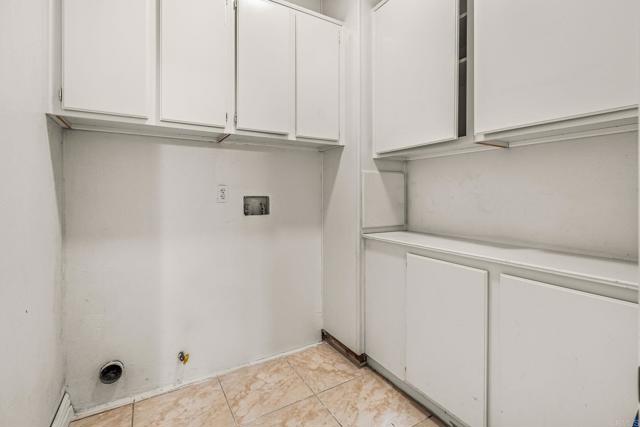 Detail Gallery Image 7 of 15 For 26300 Alcott Union Dr, Murrieta,  CA 92563 - 8 Beds | 4/1 Baths