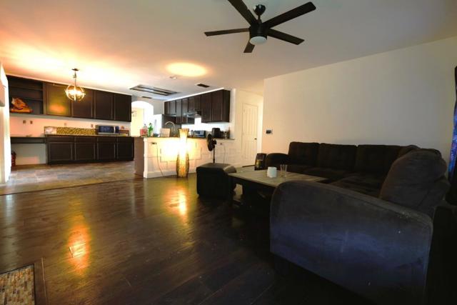 1831 Oakley Court, Stockton CA: https://media.crmls.org/mediaz/4f8755b5-a7c8-466f-8994-da361c7e7026.jpg