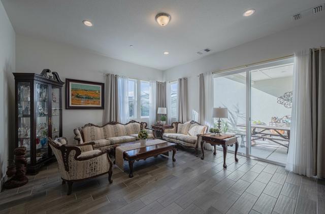 477 Marina Heights Drive, Marina CA: https://media.crmls.org/mediaz/4f892527-3ee0-4ab4-800e-d1dad63168ca.jpg