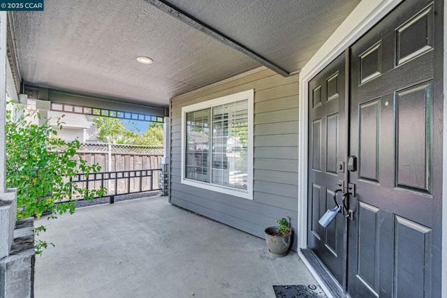 5103 Pioneer Way, Antioch CA: https://media.crmls.org/mediaz/4f89d306-1b61-47b6-9c79-76bd2a105aac.jpg