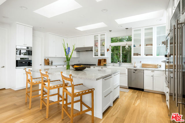 Drew Fenton | 29500 Heathercliff Road Malibu CA | MLS: 7337985