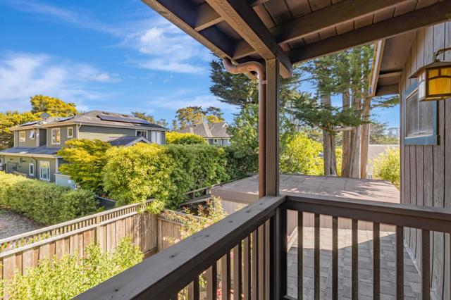 1025 Tamarind Street, Montara CA: https://media.crmls.org/mediaz/4f8a6fe4-a67e-422f-b928-c9bd68121311.jpg