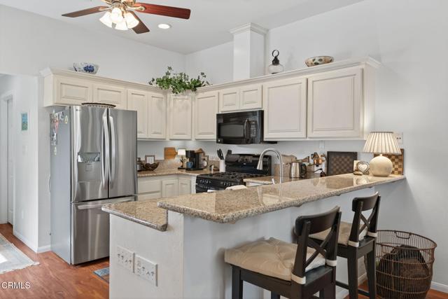 425 Rancho Drive, Ventura CA: https://media.crmls.org/mediaz/4f8bd7cb-9eeb-4872-88e4-19d8f6030dc5.jpg