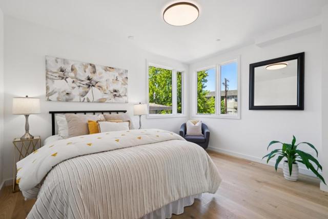 1433 Floribunda Avenue, Burlingame CA: https://media.crmls.org/mediaz/4f8c5676-4058-4291-9cbc-16ba16ad0b47.jpg