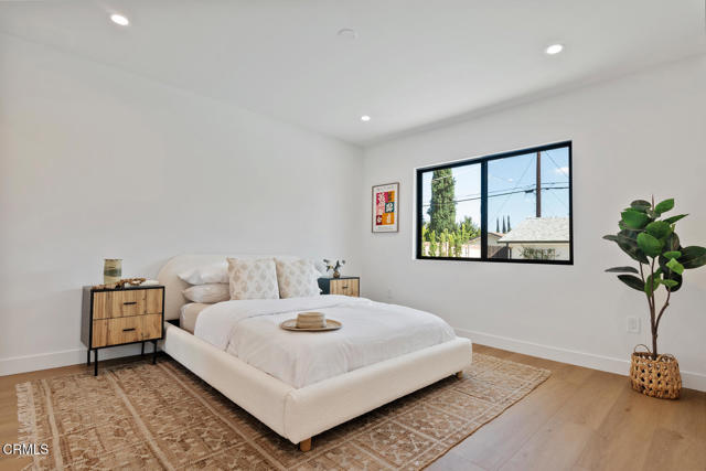 Detail Gallery Image 26 of 50 For 7932 Woodlake Ave, West Hills,  CA 91304 - 4 Beds | 3 Baths