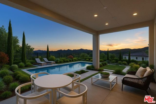 20668 W Hummingbird Court, Porter Ranch CA: https://media.crmls.org/mediaz/4f8e8dfa-8ac0-4f73-9d61-dadc0e876931.jpg