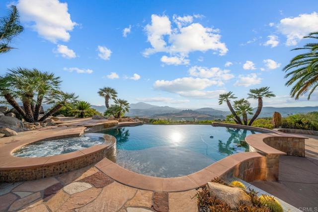 Image 29 of 75 For 14949 Presilla Dr