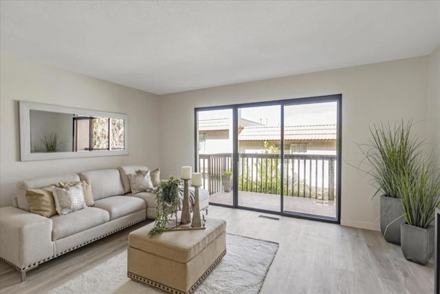 4074 Farm Hill Boulevard, Redwood City CA: https://media.crmls.org/mediaz/4f8f6e0b-0e1f-4d68-b97e-24382bee6abd.jpg