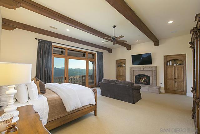14155 Bryce Point, Poway CA: https://media.crmls.org/mediaz/4f8fbe3b-321a-4948-b3db-bfefedf2c506.jpg