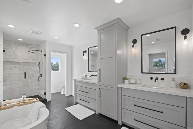 Detail Gallery Image 16 of 34 For 24611 Spadra Ln, Mission Viejo,  CA 92691 - 3 Beds | 4 Baths