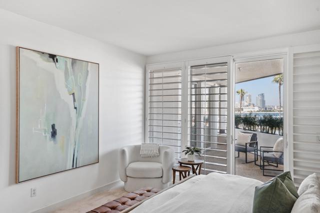 1101 1st Street, Coronado CA: https://media.crmls.org/mediaz/4f90bb6d-096e-4f6f-93fc-585a049e72df.jpg