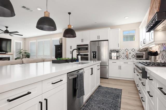 Detail Gallery Image 7 of 42 For 12611 Stella Ln, San Diego,  CA 92129 - 4 Beds | 3/1 Baths