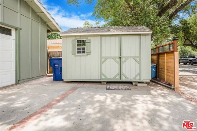 754 Fernando Street, Ojai CA: https://media.crmls.org/mediaz/4f9100d4-bab4-4cd7-8ae4-5582c789d02d.jpg