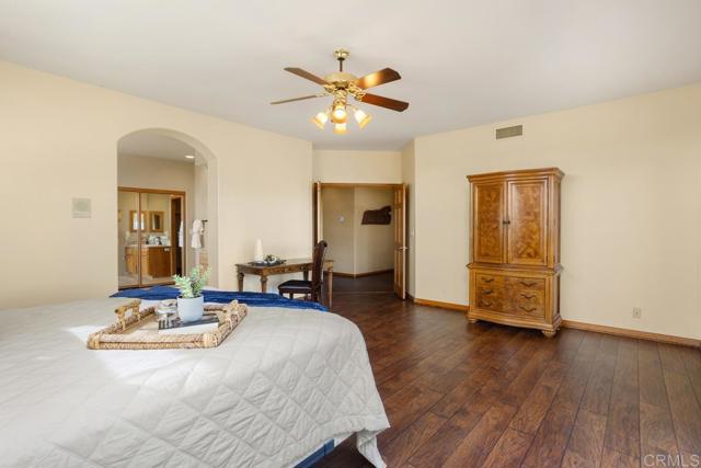 Image 22 of 59 For 10059 Boulder Knolls Drive
