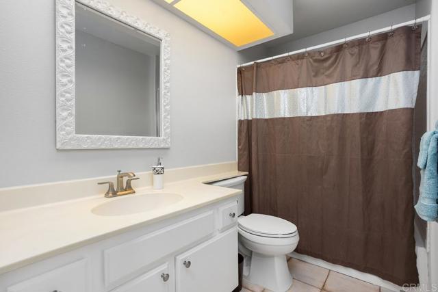 Detail Gallery Image 27 of 36 For 1512 Golfcrest Pl, Vista,  CA 92081 - 3 Beds | 2/1 Baths