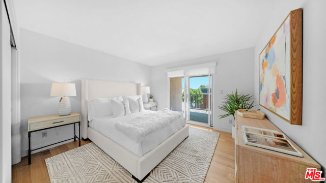 966 Bluegrass Lane, Los Angeles CA: https://media.crmls.org/mediaz/4f916ab5-72f6-427c-8abd-c813a5ae597e.jpg