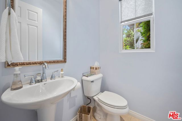 56645 Mountain, La Quinta CA: https://media.crmls.org/mediaz/4f91ba99-815b-48cb-9e0e-07badf6f69db.jpg