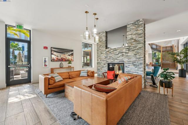 5860 Midnight Place, Dublin CA: https://media.crmls.org/mediaz/4f925966-9700-4007-bf31-a6bb250732f9.jpg
