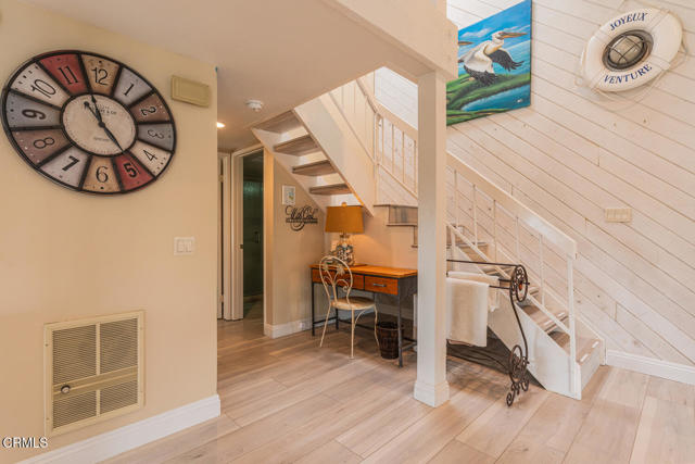 4534 La Brea Street, Oxnard CA: https://media.crmls.org/mediaz/4f92d872-ee32-4175-ac27-bdadc8abe943.jpg