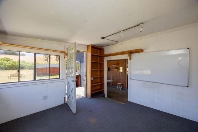 1650 Stage Road, Pescadero CA: https://media.crmls.org/mediaz/4f936c0d-029e-4727-b8ce-36be34a12c0c.jpg