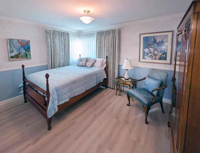 808 Patricia Avenue, San Mateo CA: https://media.crmls.org/mediaz/4f94105f-fc8e-44a1-8c96-0d0400300dfa.jpg