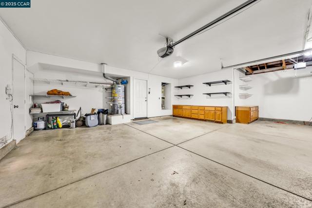 4020 Westminster Pl, Danville CA: https://media.crmls.org/mediaz/4f96930f-d1cc-433b-b36f-dea8ab0e486b.jpg
