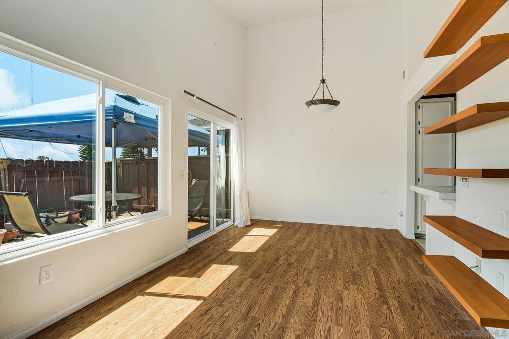 MLS #250035691SD img 6