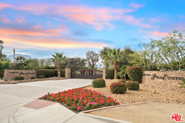80885 Vista Bonita Trail, La Quinta CA: https://media.crmls.org/mediaz/4f96e176-32d5-41bc-a71a-8d1d2242a9a2.jpg