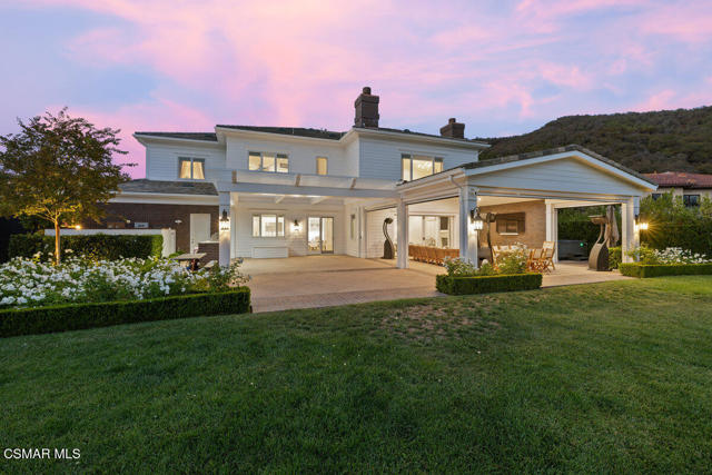 112 Hampstead Court, Westlake Village CA: https://media.crmls.org/mediaz/4f96e8b5-f876-4116-8ddf-4e1fa1c264cd.jpg