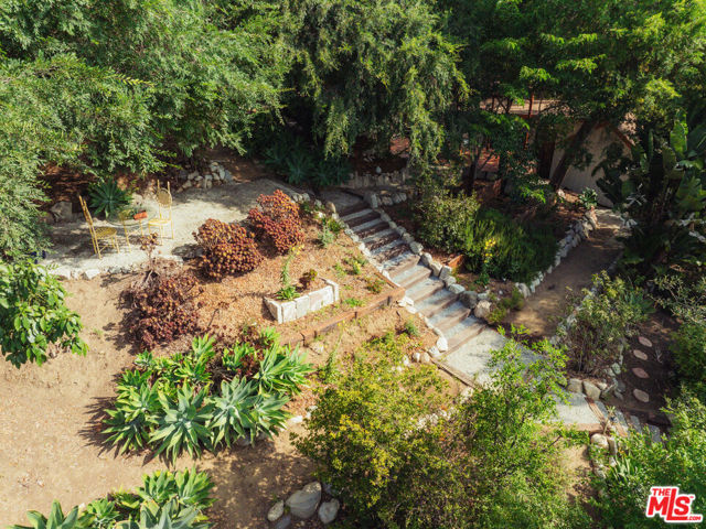 4559 E Rose Hill Drive, Los Angeles CA: https://media.crmls.org/mediaz/4f971ab3-a6c4-45a5-ac6e-f6185dcd1224.jpg