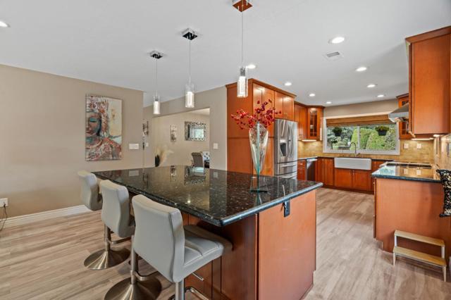 51 Saint Ramon Court, Danville CA: https://media.crmls.org/mediaz/4f987269-eb26-472d-bf25-59e88889d374.jpg